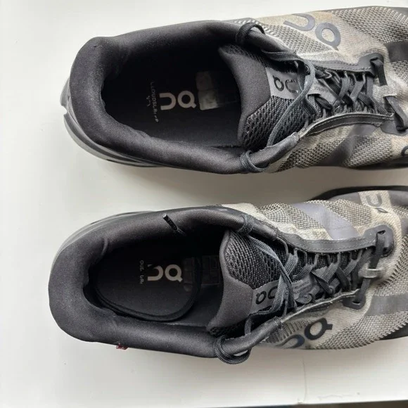 Oncloud Cloud Surfer Next Black Eclipse Men's 11.5 Running Train Gym‎